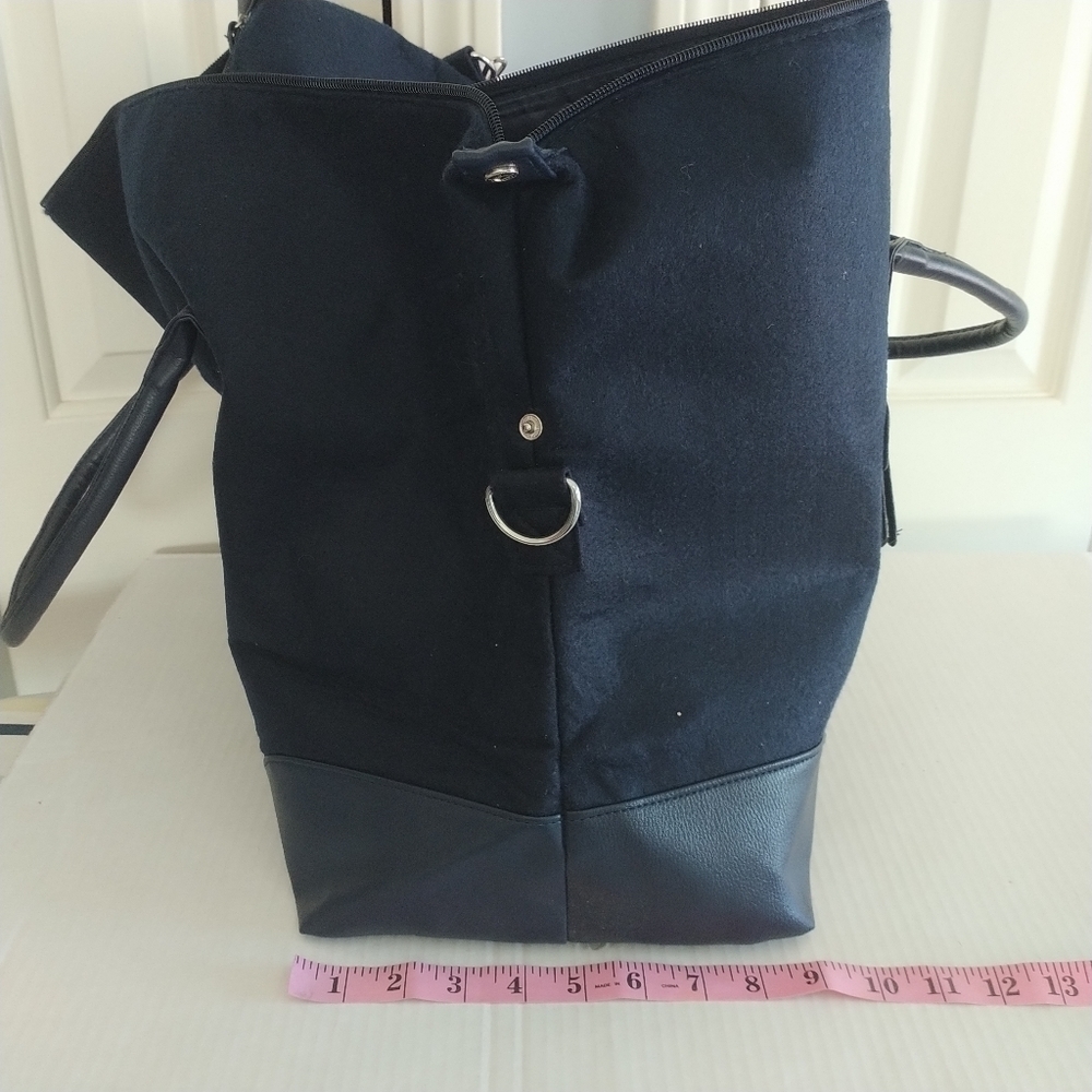 DSW Navy Felt Weekender Tote Luggage Travel Bag - Picture 9 of 11